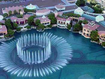 Beauty in Vegas, las vegas, fountain, water, nevada, overhead shot HD wallpaper