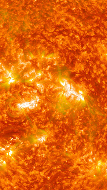 Radiant sun, Heavenly glow, Golden hues, Mesmerizing visuals HD phone wallpaper