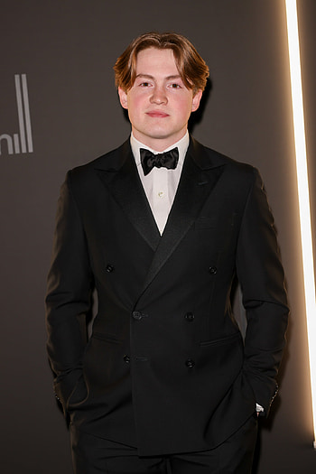 Kit Connor, Fun facts, Heartstopper star, TV shows HD phone wallpaper