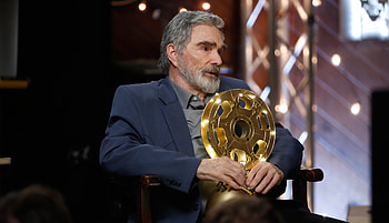 Burt Reynolds, Confronting the past, Last movie star, New York Times HD wallpaper