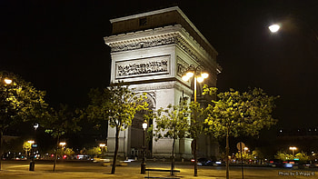 Arc De Triomphe, Paris, France @ Night, Street, Trees, Road, Arc De Triomphe, France, Night, Paris, Cars HD wallpaper