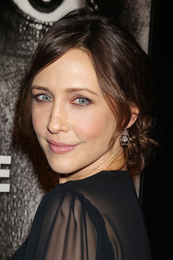 Vera Farmiga, Celebrity HQ HD phone wallpaper