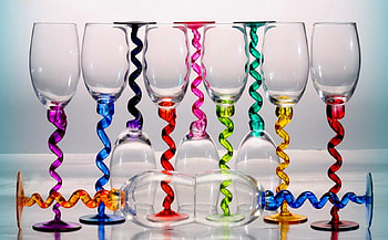 Champagne with a twist, colors, glass, twist, champagne glasses HD wallpaper