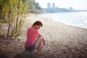 Girl Beach Sitting On Rock, girls, model, beach HD wallpaper
