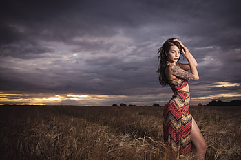 Women Field Lights hoot, women, model, girls, outdoor, fields HD wallpaper