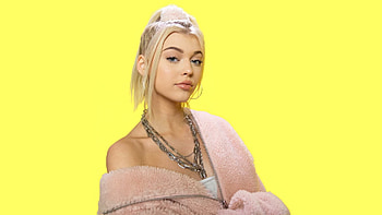 Loren Gray, Meaningful moments, Personal growth, Self-reflection HD wallpaper