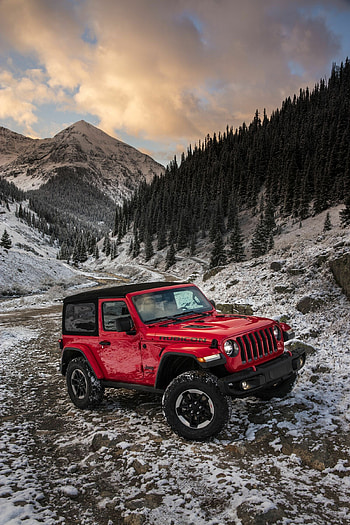 2018 Jeep Wrangler, Mega gallery, Rubicon's glory, Ultimate off-road machine HD phone wallpaper