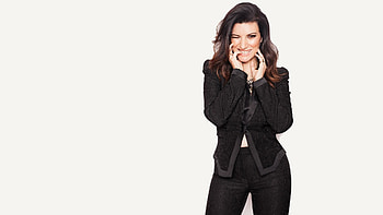 Laura Pausini, Music sensation, Italian singer, Iconic performer HD wallpaper