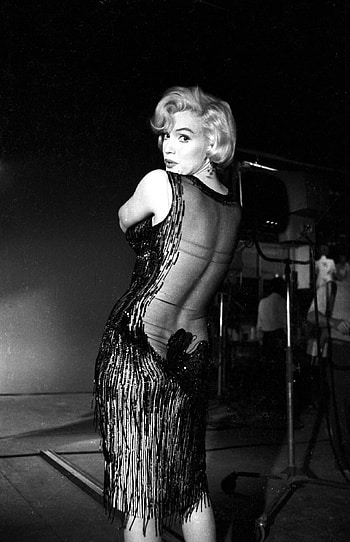 Some Like It Hot, Marilyn Monroe in the film HD phone wallpaper