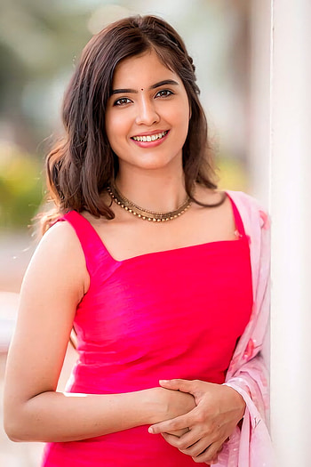 Amrita Iyer, dress HD phone wallpaper
