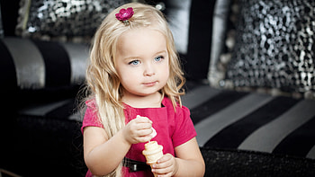 little girl, childhood, blonde, graphy, cute, baby, fair, beauty, nice, Nexus, kid, adorable, bonny, sweet, white, Belle, girl, beautiful, people, little, Play, comely, pink, sightly, pretty, face, lovely, dainty, pure, child HD wallpaper