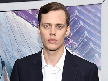 Bill Skarsgard movies, Pennywise, New actor HD wallpaper