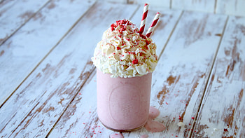 Strawberry meringue, Milkshakes HD wallpaper