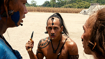 Apocalypto, Intense action sequences, Diverse characters, Gripping narrative HD wallpaper