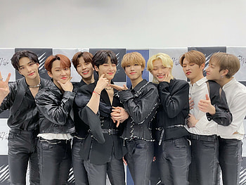Stray Kids, Meeting STAY, Lot of strength, Support SKZ HD wallpaper