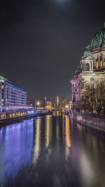 Berlin at night , Sarah Peltier HD phone wallpaper