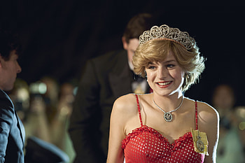 Emma Corrin, Kristen Stewart, Lady Diana, Spencer movie HD wallpaper