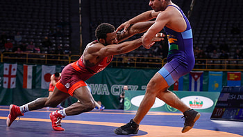 Jordan Burroughs vs Vinod Kumar, Greco-Roman Wrestling HD wallpaper