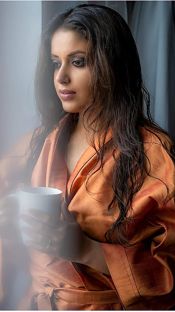 Sneha Paul, bollywood actress HD phone wallpaper
