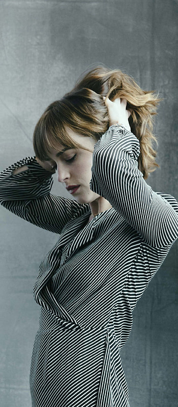 Dakota Johnson, Celebrity appeal, Fashionable captures, genic beauty HD phone wallpaper