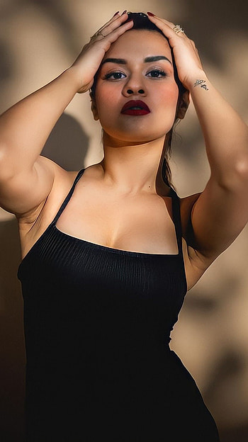 Avaneet Kaur, bollywood actress HD phone wallpaper