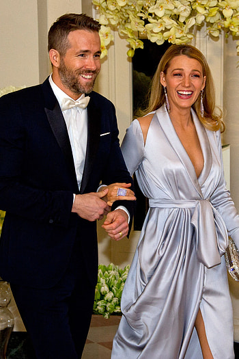 Blake Lively, Ryan Reynolds, rare public appearance HD phone wallpaper