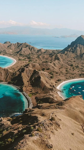 Komodo Island, Breathtaking places, Komodo islands, National park HD phone wallpaper