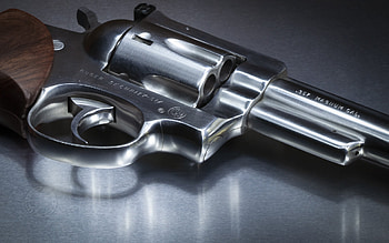 gun HD wallpaper