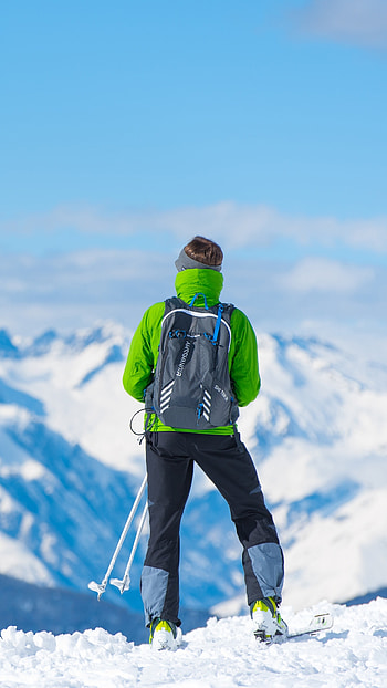 Skiing, Backpacking HD phone wallpaper