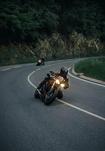 Motorcycles, Road, Motorcyclist, Helmet, Chase HD phone wallpaper