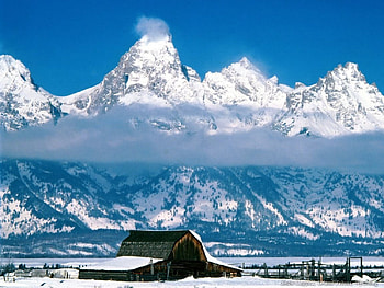 Cabin in Mountain Winter Snow, winter, nature, snow, cabin HD wallpaper