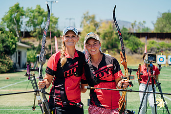 Christina Lyons and Melody Richards, Archery HD wallpaper