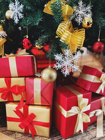 Holidays, New Year, Decorations, Christmas, Christmas Tree, Presents, Gifts, Boxes HD phone wallpaper