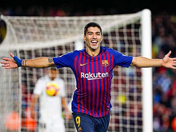 Luis Suarez, Uruguayan footballer, Career achievements, Family background HD wallpaper