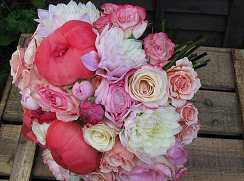 Flowers, Roses, Chrysanthemum, Bouquet, Ranunculus, Ranunkulus, Tenderness HD wallpaper