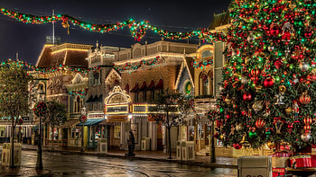 tree, gifts, christmas, street, lights, beauty, holiday HD wallpaper
