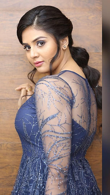 Sreemukhi, telugu actress, model HD phone wallpaper