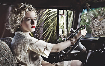 Julia Garner, , Background options, Celebrity graphs HD wallpaper