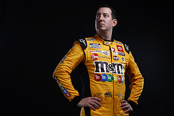 Kyle Busch, NASCAR driver, Return for 2022, Sports news HD wallpaper