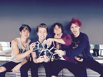 Luke Hemmings , Ethan mercado, Posted by HD wallpaper