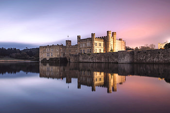 Sunset Reflection on Leeds Castle, England, water, castle, england, sunset, reflection HD wallpaper
