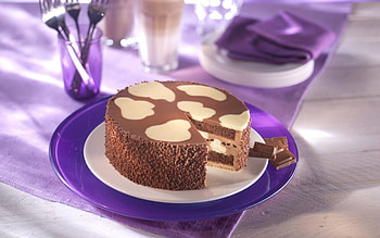 Chocolate cake, sweet, purple, pink, white, chocolate, dessert, milka, cake HD wallpaper