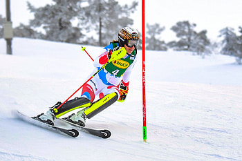 Wendy Holdener, Slalom HD wallpaper