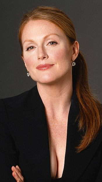 Julianne Moore, Celebrity, Famous actress HD phone wallpaper
