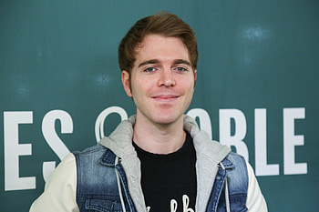 Shane Dawson, Racist videos, Apology, Doubtful sincerity HD wallpaper