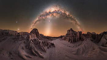 The Milky Way Over Mungo National Park Australia, milky-way, nature, mountains, australia, sky, stars HD wallpaper