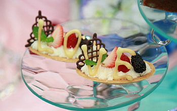 Love Treats, fruits, food, sweets, love HD wallpaper