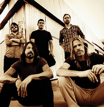 Foo Fighters, Music, Dave Grohl , Rock musician HD phone wallpaper
