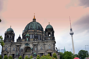 Berlin Cathedral, Must-see attractions, Cultural highlights, Exciting experiences HD wallpaper