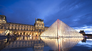Art enthusiasts' paradise, Captivating artwork, Historical significance, Stunning visuals HD wallpaper